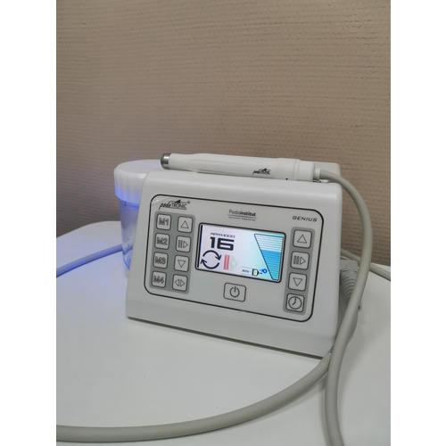 PodoTRONIC Genius Аппарат для педикюра со спреем (40000 об/мин). Подотроник Гениус